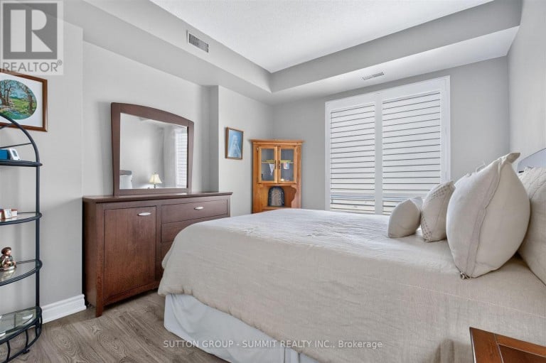 606 - 32 TANNERY STREET, Mississauga (Streetsville), Ontario, L5M6T6