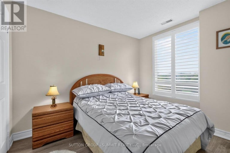 606 - 32 TANNERY STREET, Mississauga (Streetsville), Ontario, L5M6T6