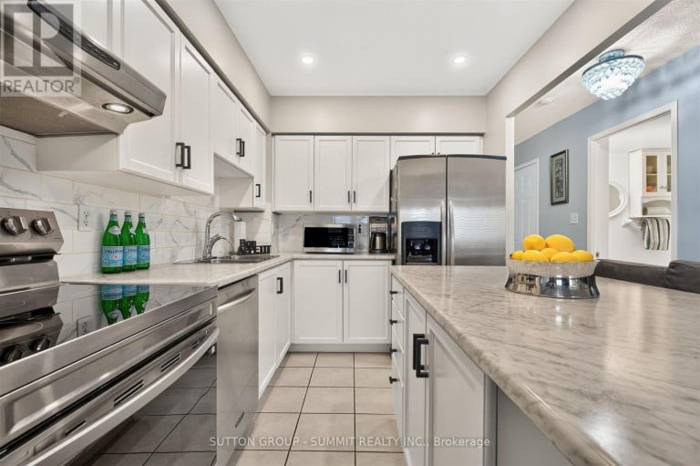 606 - 32 TANNERY STREET, Mississauga (Streetsville), Ontario, L5M6T6