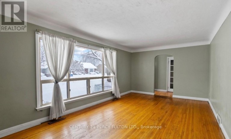 711 VICTORIA STREET, London East (East C), Ontario, N5Y4C5