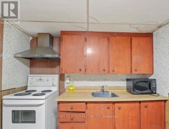 711 VICTORIA STREET London East (East C) Ontario photo 6