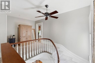 160 JOHN STREET E North Huron (Wingham) Ontario photo 21