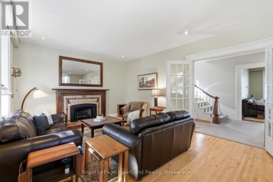 160 JOHN STREET E North Huron (Wingham) Ontario photo 6