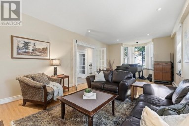 160 JOHN STREET E North Huron (Wingham) Ontario photo 8