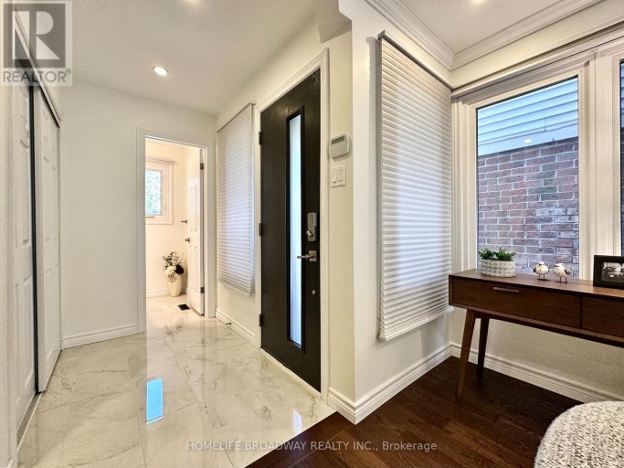 51 JONATHAN GATE, Vaughan (Crestwood-Springfarm-Yorkhill), Ontario, L4J5K4