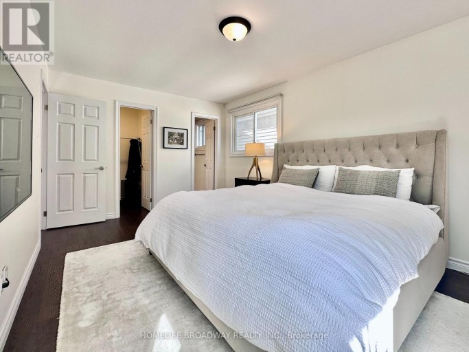 51 JONATHAN GATE, Vaughan (Crestwood-Springfarm-Yorkhill), Ontario, L4J5K4