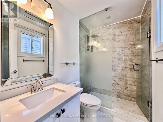 51 JONATHAN GATE, Vaughan (Crestwood-Springfarm-Yorkhill), Ontario, L4J5K4