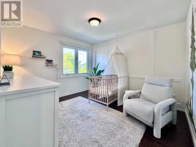 51 JONATHAN GATE, Vaughan (Crestwood-Springfarm-Yorkhill), Ontario, L4J5K4