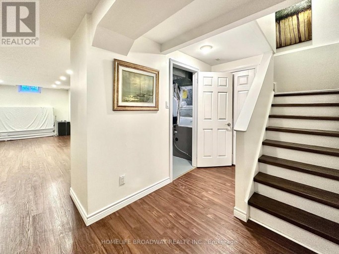 51 JONATHAN GATE, Vaughan (Crestwood-Springfarm-Yorkhill), Ontario, L4J5K4