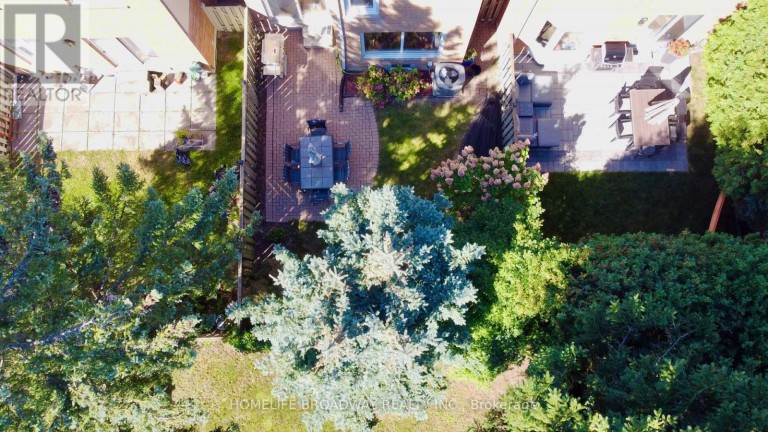 51 JONATHAN GATE, Vaughan (Crestwood-Springfarm-Yorkhill), Ontario, L4J5K4