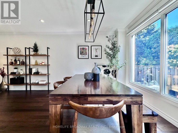51 JONATHAN GATE, Vaughan (Crestwood-Springfarm-Yorkhill), Ontario, L4J5K4