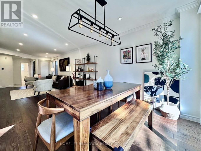 51 JONATHAN GATE, Vaughan (Crestwood-Springfarm-Yorkhill), Ontario, L4J5K4