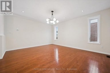 4 DAVIS STREET Guelph (Grange Road) Ontario photo 11