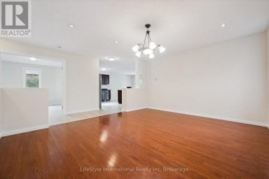 4 DAVIS STREET Guelph (Grange Road) Ontario photo 12