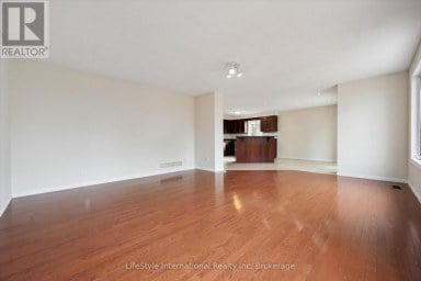 4 DAVIS STREET Guelph (Grange Road) Ontario photo 17