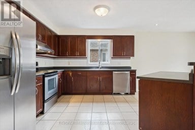 4 DAVIS STREET Guelph (Grange Road) Ontario photo 21