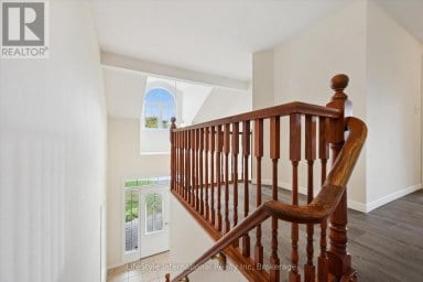 4 DAVIS STREET Guelph (Grange Road) Ontario photo 27