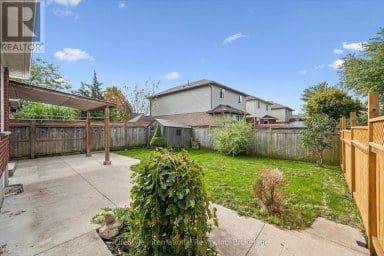 4 DAVIS STREET Guelph (Grange Road) Ontario photo 46