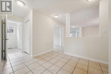 4 DAVIS STREET Guelph (Grange Road) Ontario photo 8