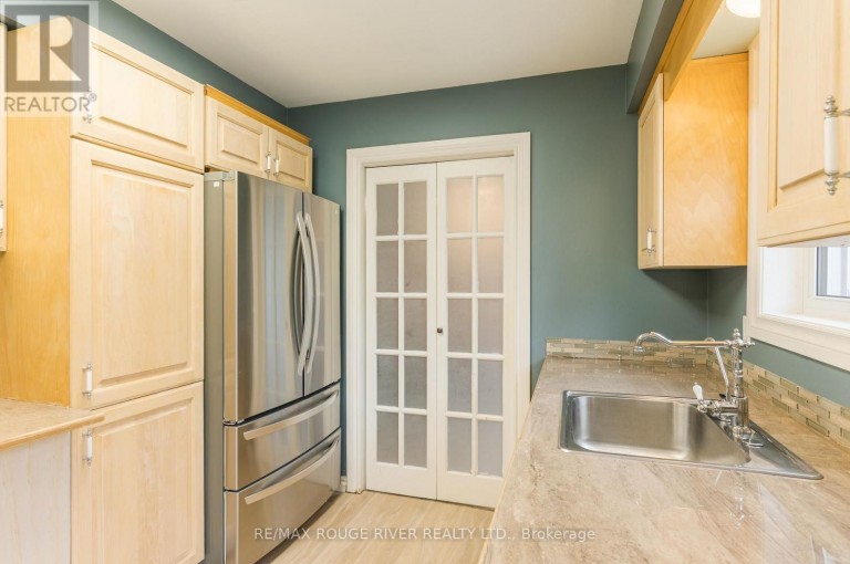 244 RIDGEWOOD ROAD, Peterborough (Monaghan Ward 2), Ontario, K9J8A3