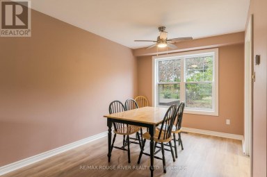 244 RIDGEWOOD ROAD Peterborough (Monaghan Ward 2) Ontario photo 5