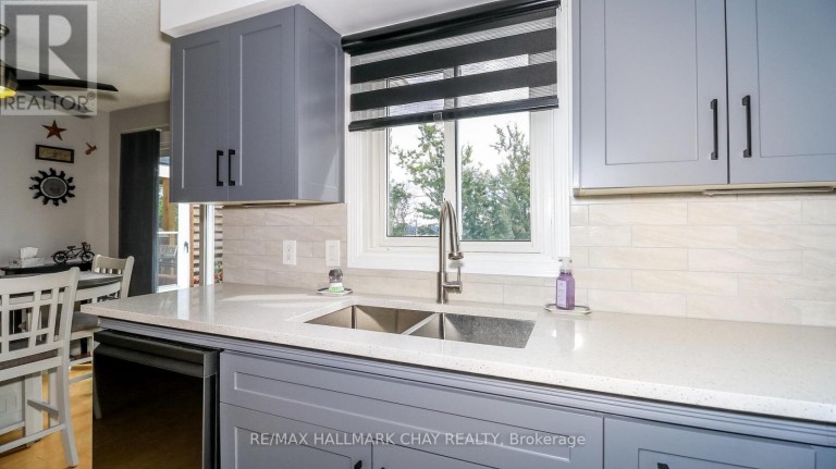 79 BROWNING TRAIL, Barrie (Letitia Heights), Ontario, L4N6J4