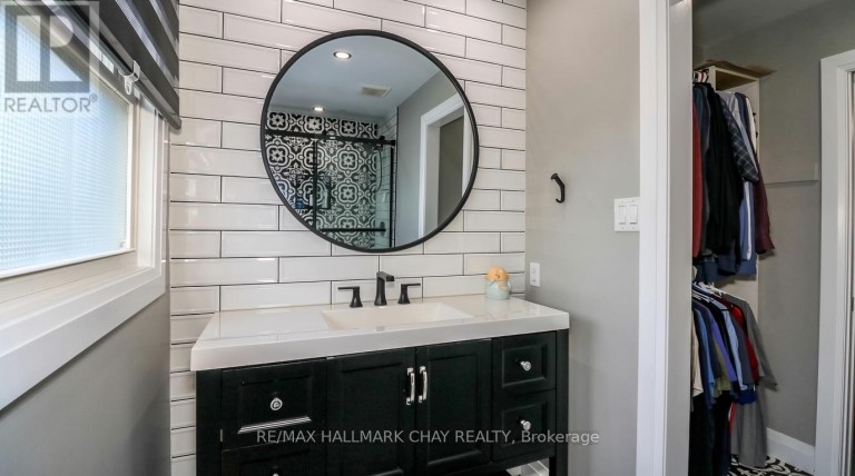 79 BROWNING TRAIL, Barrie (Letitia Heights), Ontario, L4N6J4