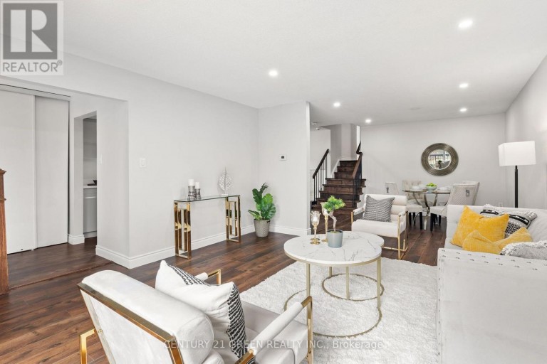 15 LADY STEWART BOULEVARD, Brampton (Westgate), Ontario, L6S3Y2