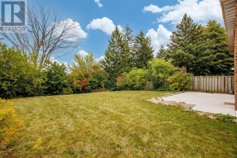 15 LADY STEWART BOULEVARD, Brampton (Westgate), Ontario, L6S3Y2