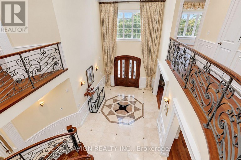 28 TALLY LANE, Toronto (Bayview Village), Ontario, M2K1V4
