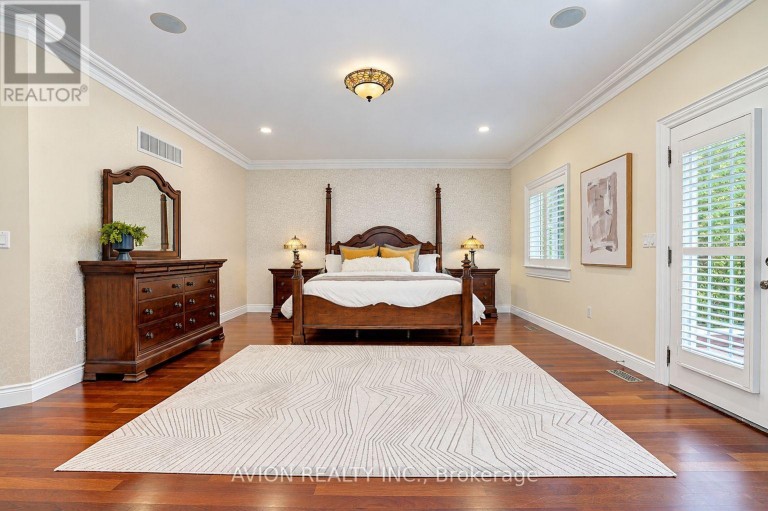 28 TALLY LANE, Toronto (Bayview Village), Ontario, M2K1V4