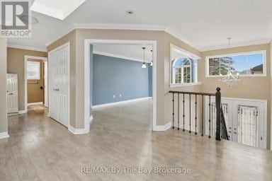 70 FAIRWAY CRESCENT Wasaga Beach Ontario photo 11