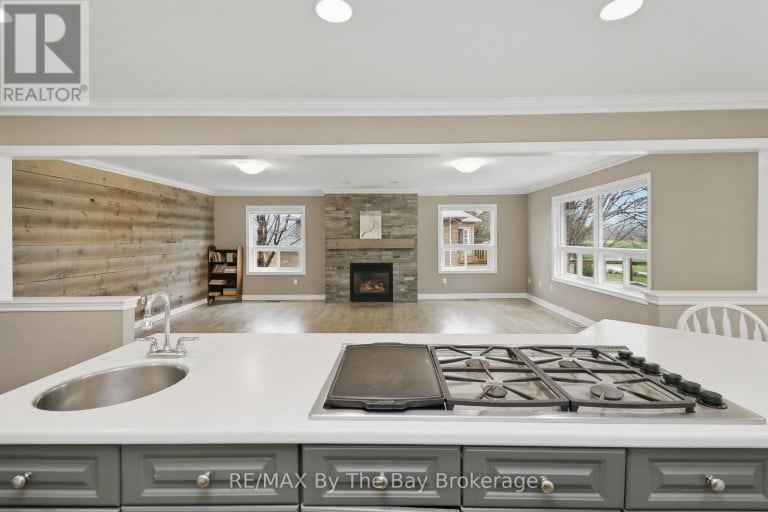 70 FAIRWAY CRESCENT, Wasaga Beach, Ontario, L9Z1B8