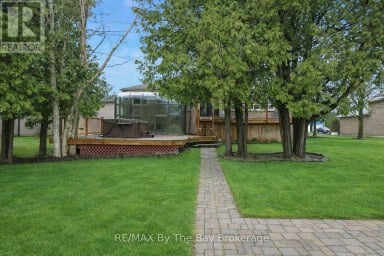 70 FAIRWAY CRESCENT Wasaga Beach Ontario photo 4