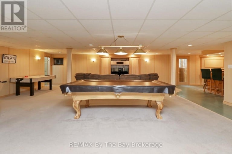 70 FAIRWAY CRESCENT, Wasaga Beach, Ontario, L9Z1B8