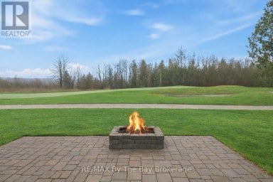 70 FAIRWAY CRESCENT Wasaga Beach Ontario photo 6