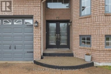 70 FAIRWAY CRESCENT Wasaga Beach Ontario photo 9