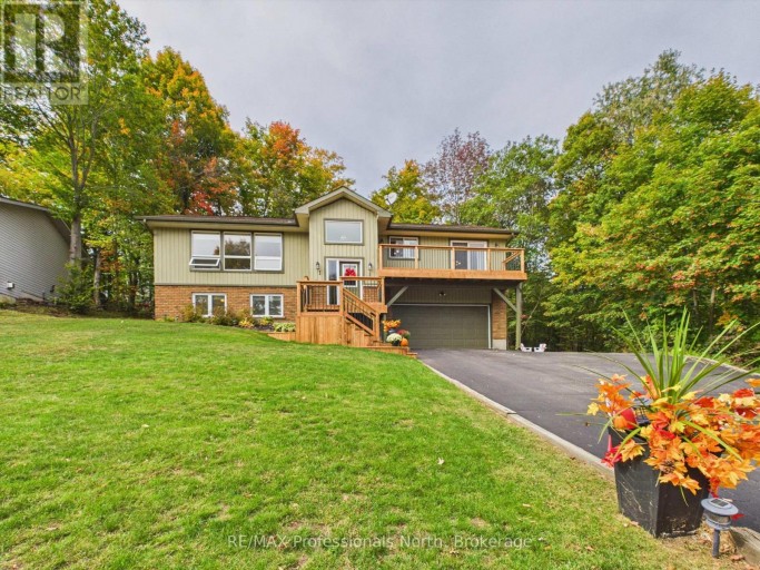 1 CRESTVIEW DRIVE, Huntsville, Ontario, P1H1S8