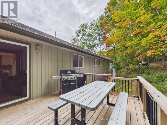 1 CRESTVIEW DRIVE, Huntsville, Ontario, P1H1S8