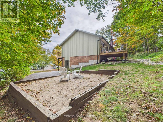 1 CRESTVIEW DRIVE, Huntsville, Ontario, P1H1S8