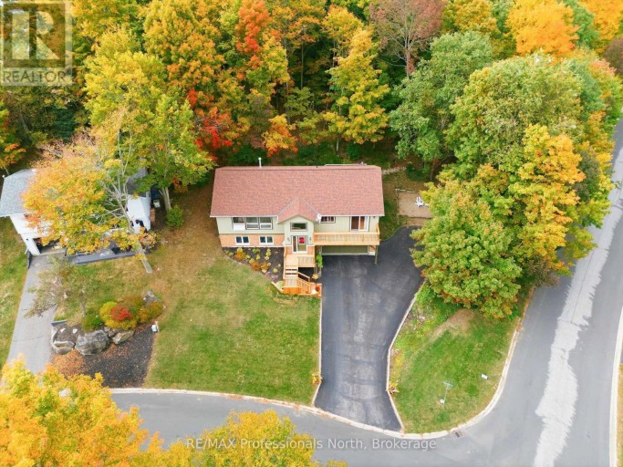 1 CRESTVIEW DRIVE, Huntsville, Ontario, P1H1S8