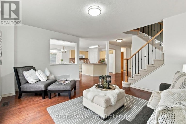 2097 STORNOWAY STREET, Oshawa (Kedron), Ontario, L1L1C3