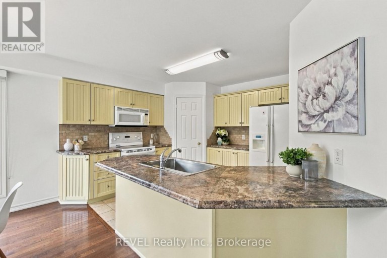 2097 STORNOWAY STREET, Oshawa (Kedron), Ontario, L1L1C3