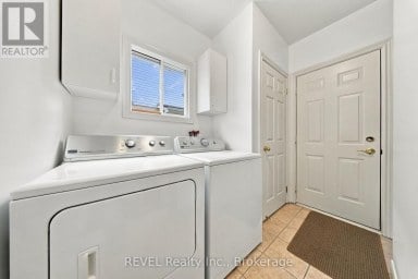 2097 STORNOWAY STREET Oshawa (Kedron) Ontario photo 16