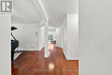 2097 STORNOWAY STREET Oshawa (Kedron) Ontario photo 8