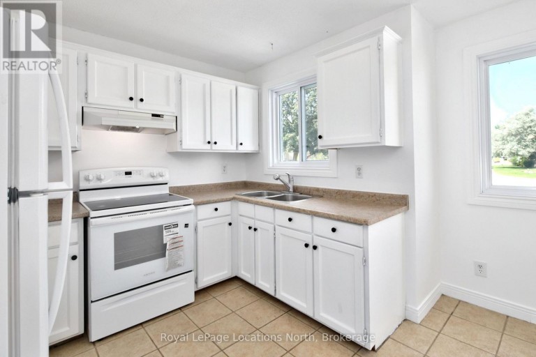724 STE MARIE STREET, Collingwood, Ontario, L9Y4T5