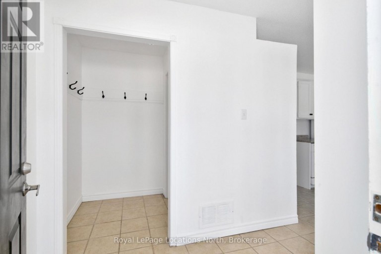 724 STE MARIE STREET, Collingwood, Ontario, L9Y4T5