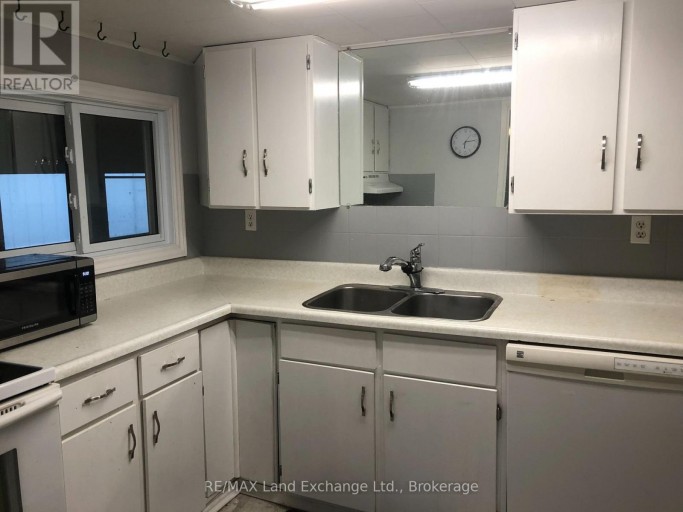 188 BROADWAY STREET, Kincardine, Ontario, N2Z2X9