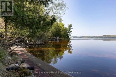 200 EDGEMERE ROAD Huntsville (Stephenson) Ontario photo 3
