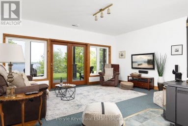 200 EDGEMERE ROAD Huntsville (Stephenson) Ontario photo 32